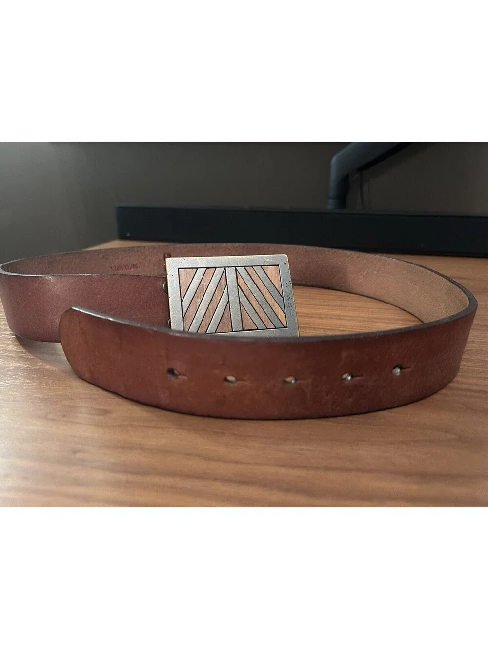 Levis Genuine Leather Belt Brown Wood Inlay Buckle Size 34/35 Rustic Style